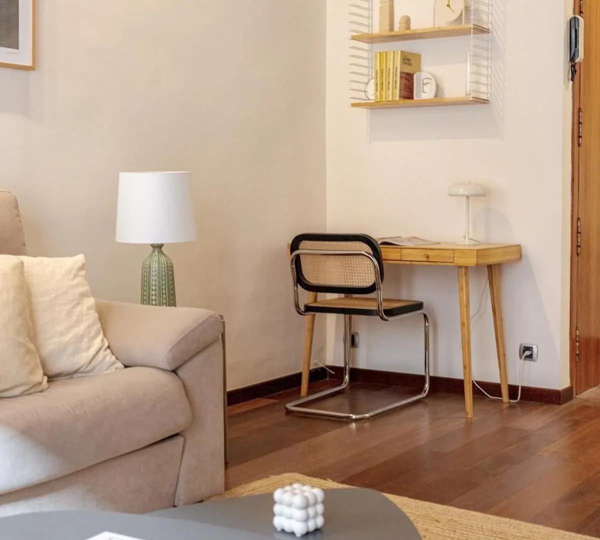 New Charming & Cozy Gem Central Location Barcelona